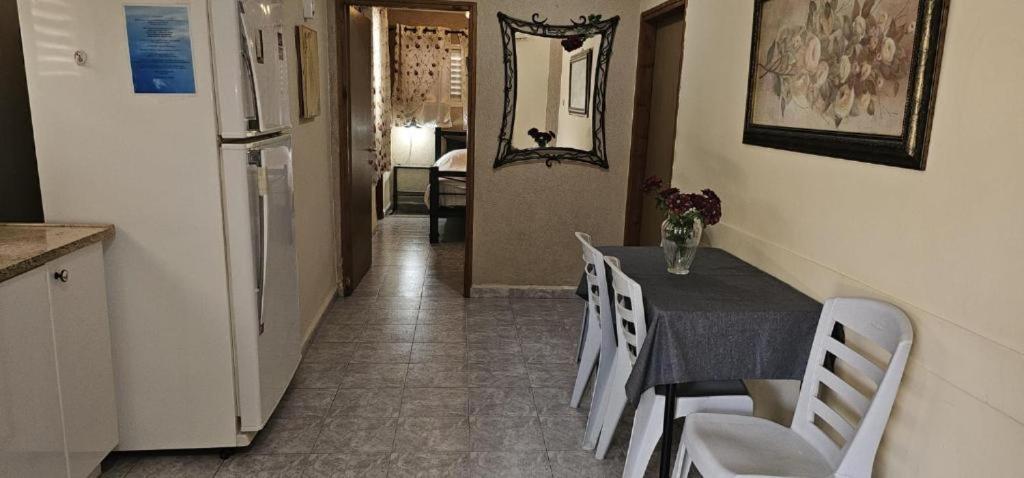 Villa נופש דביר - סוויטות מהממות ובקתה כפרית עם ג'קוזי ליד הכנרת - יש מקלט צמוד Migdal Exterior foto