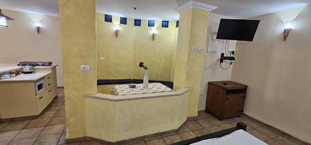 Villa נופש דביר - סוויטות מהממות ובקתה כפרית עם ג'קוזי ליד הכנרת - יש מקלט צמוד Migdal Zimmer foto
