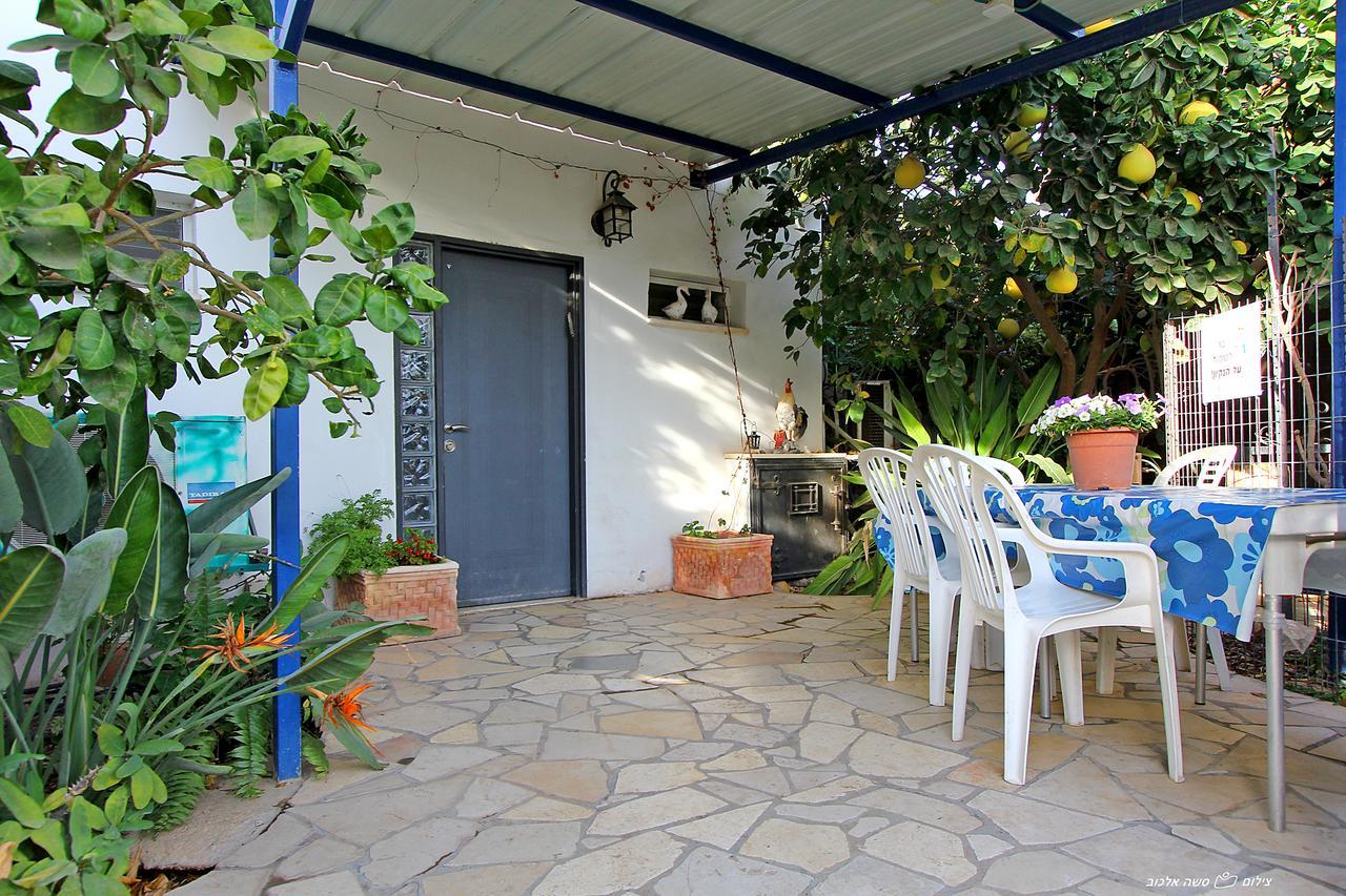 Villa נופש דביר - סוויטות מהממות ובקתה כפרית עם ג'קוזי ליד הכנרת - יש מקלט צמוד Migdal Exterior foto